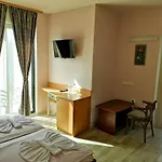 Empera H-l Hotel 3*