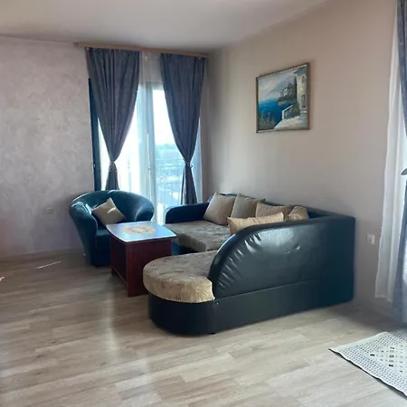 Empera H-l Hotel
