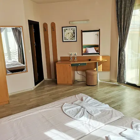 Hotel Empera H-l 3*