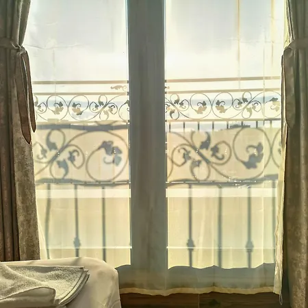Empera H-l Hotel 3*