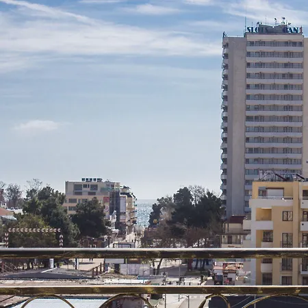 Hotel Empera H-l 3*