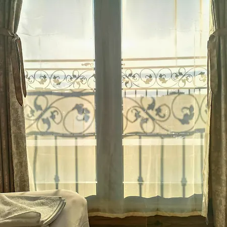 Hotel Empera H-l 3*