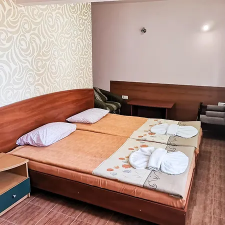 Hotel Empera H-l 3*