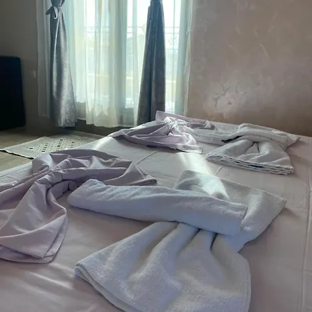 Empera H-l ホテル 3*