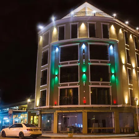 ホテル Empera H-l 3*