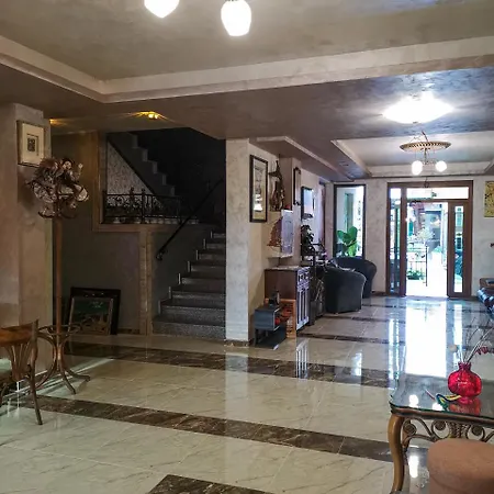 Hotel Empera H-l 3*