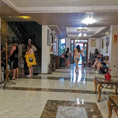 Hotel Empera H-l 3*